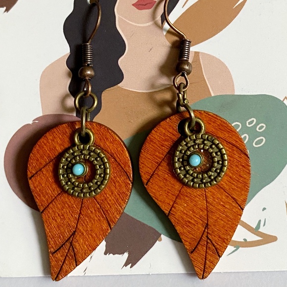 Wooden Leaf Turquoise Bohemian Earrings - Picture 1 of 4